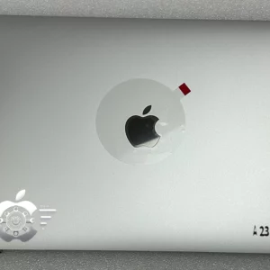 Original LCD Display Assembly — MacBook Pro 13″ A2338 (M2 2022, Silver) Original Apple LCD display assembly for MacBook Pro 13-inch A2338 M2 2022 Silver, 2560×1600 Retina, P3, True Tone