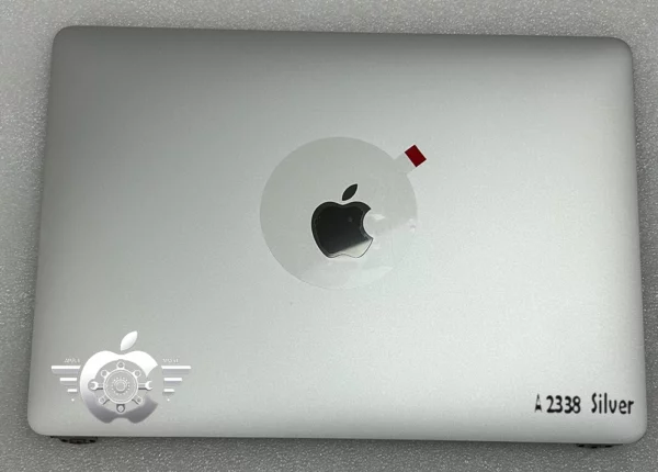 Original LCD Display Assembly — MacBook Pro 13″ A2338 (M2 2022, Silver) Original Apple LCD display assembly for MacBook Pro 13-inch A2338 M2 2022 Silver, 2560×1600 Retina, P3, True Tone