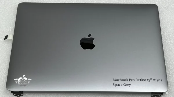 Original LCD Display Assembly — MacBook Pro 15.4″ A1707 (Space Gray) Original Apple Space Gray LCD full assembly for MacBook Pro 15-inch A1707 2016/2017, 2880×1800 Retina, P3